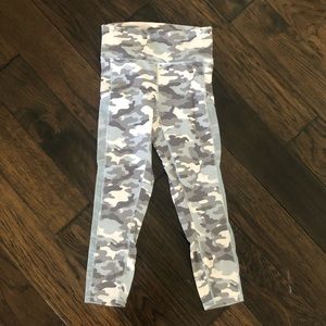 MOVING SALE. Fabletics